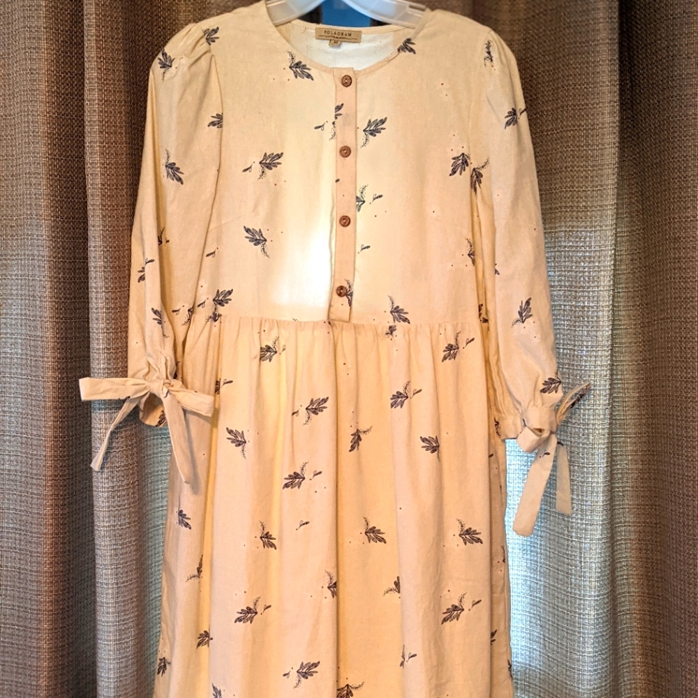 Polagram NWOT button spring dress with tied sleeves